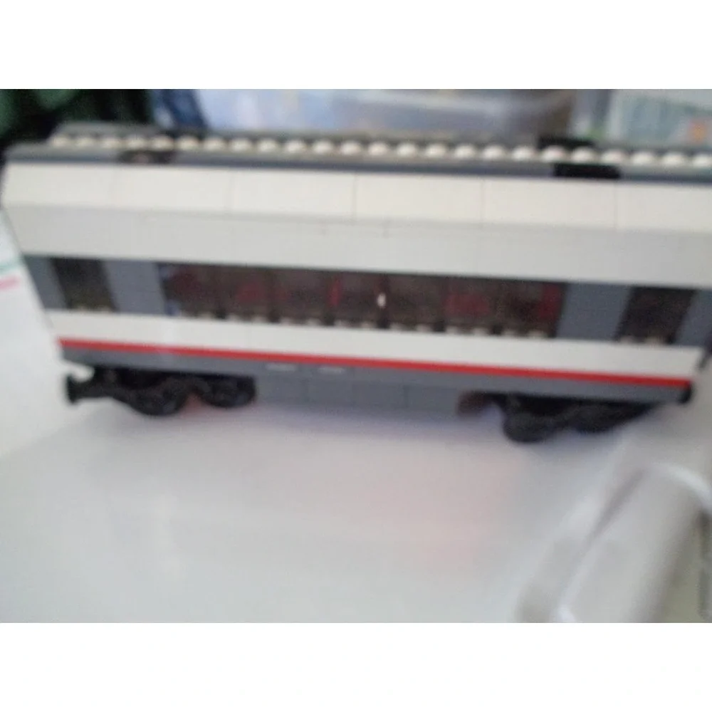 Lego City 60051 High Speed Passenger Train Remote Complete w/ Minifigures